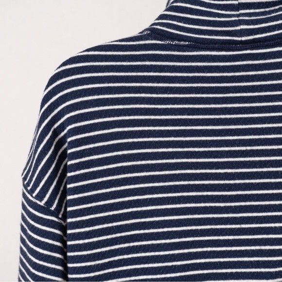Vineyard vines Funnel neck Terry Pullover size XS - Picture 11 of 14